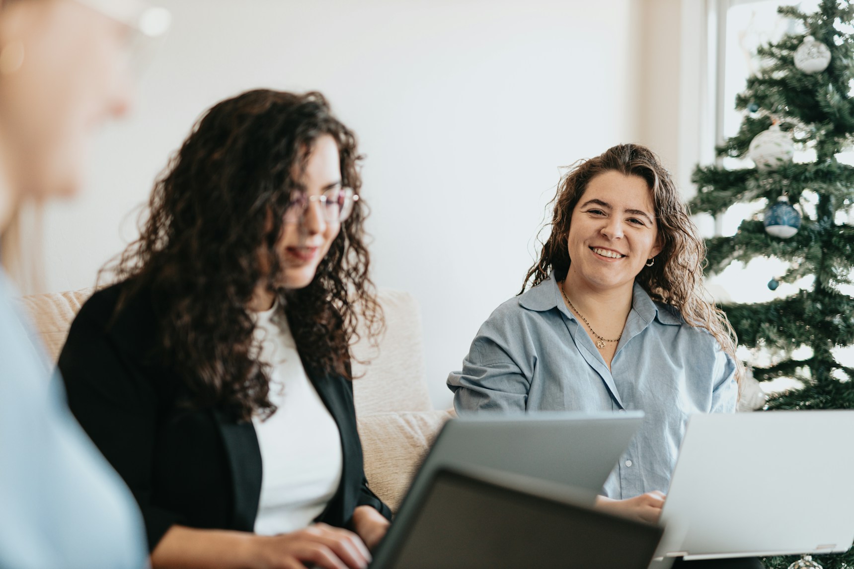 e7124836cf1130446f7bdc75c2a255e4632d40c2